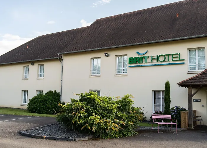 Brit Hôtel Confort - La Tour Blanche