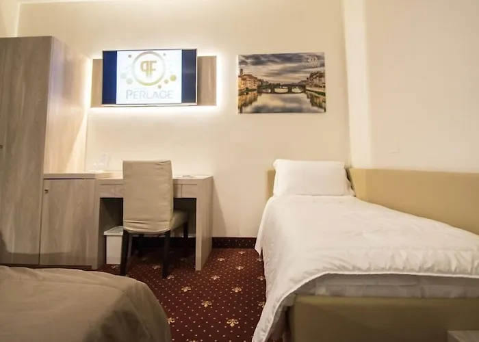 Hotel Perlage Florence -With Private Parking & Fast Wifi