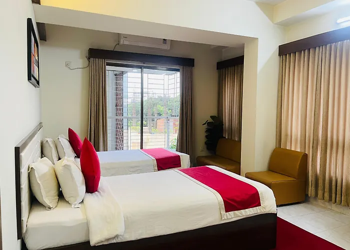 Hotel Grand Circle Inn