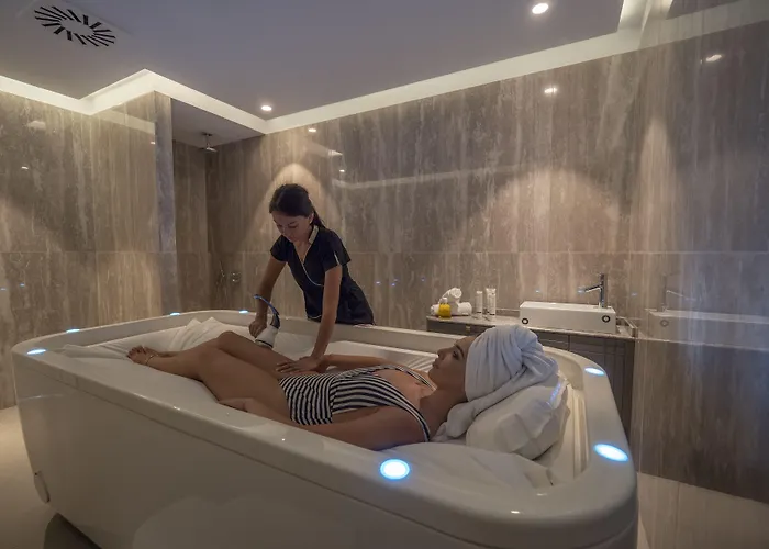 Vivid Blue Serenity Resort (Adults Only)