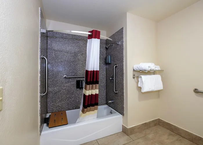 Red Roof Inn Plus+ Hammond