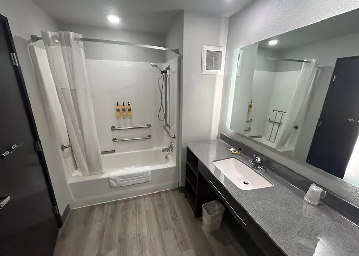 Executive Residency By Best Western Medford