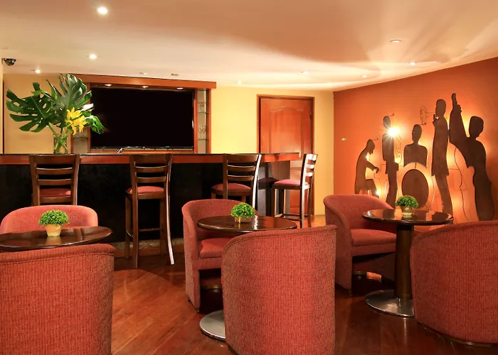 Hotel Windsor House Inn By Geh Suites