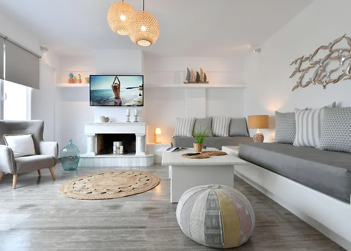 Ammos Luxury Rooms & Home