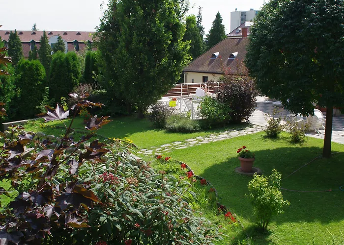 Ágnes Hotel