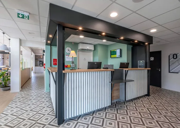 B&B HOTEL Saintes