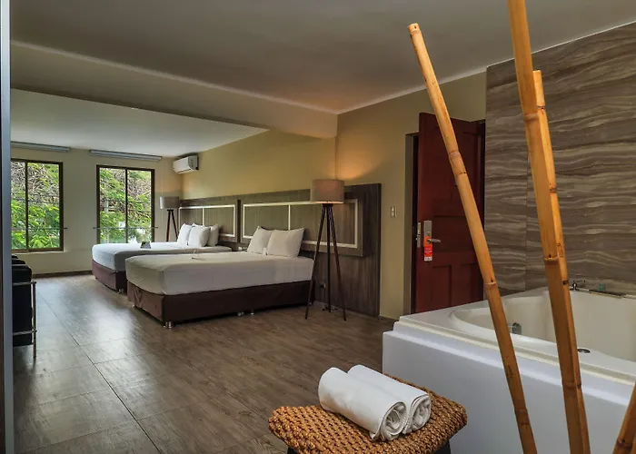 Rado Hotel - Quintanas