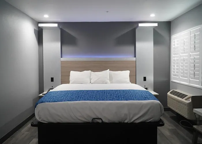 Travelodge By Wyndham Whittier