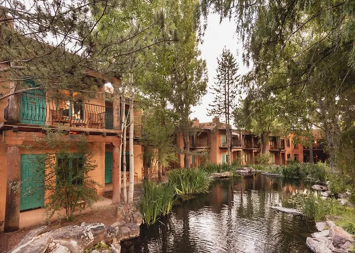 El Monte Sagrado Resort & Spa