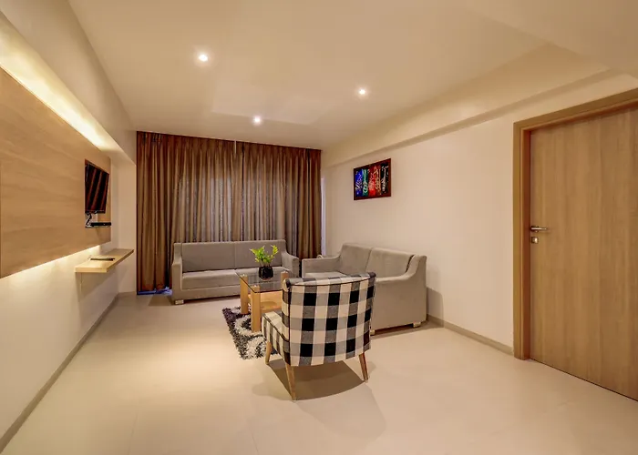 The Ssk Solitaire Hotel & Banquets