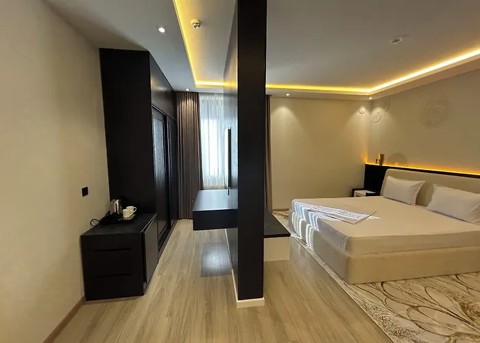 Karim Parkside Hotel