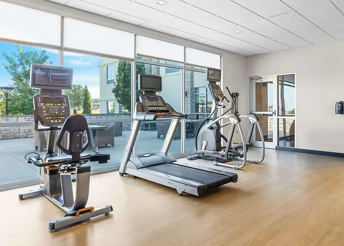 Best Western Plus Bolivar Hotel & Suites