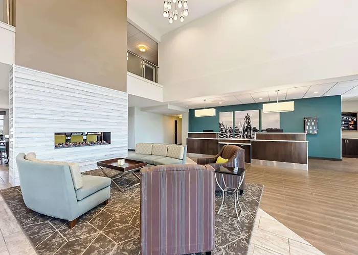 Best Western Plus Bolivar Hotel & Suites