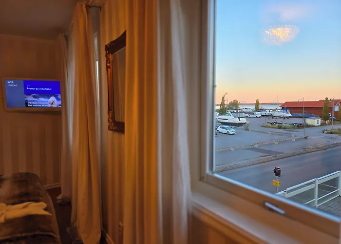 Vaenerport Lakefront Hotell