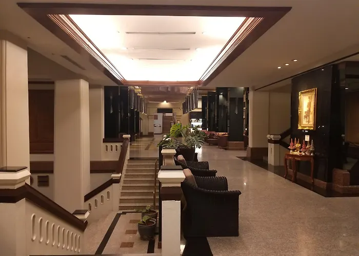 Songphanburi Hotel