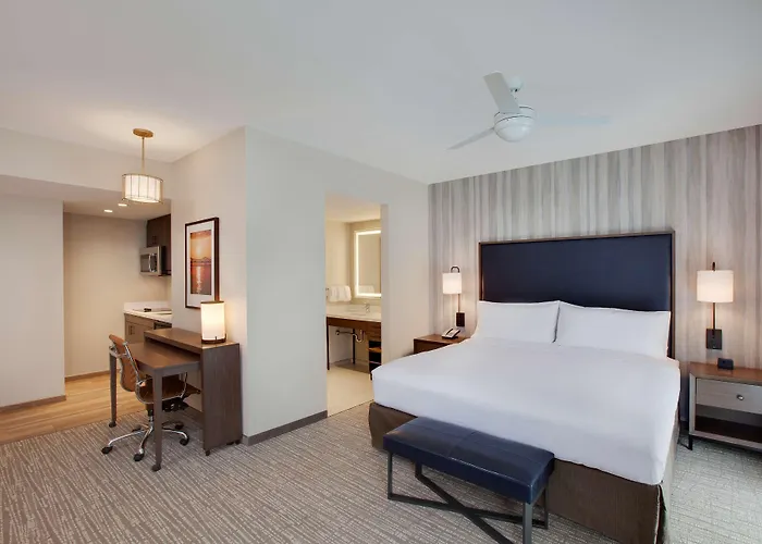 Homewood Suites By Hilton Louisville Downtown