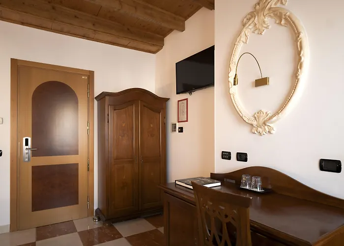 Hotel Ungheria Varese 1946