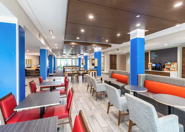 Holiday Inn Express & Suites Greenville S - Piedmont By Ihg