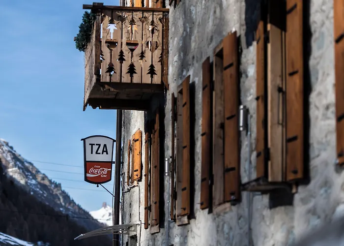 Aiguille de La Tza