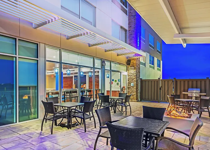 Holiday Inn Express And Suites Chanute By Ihg