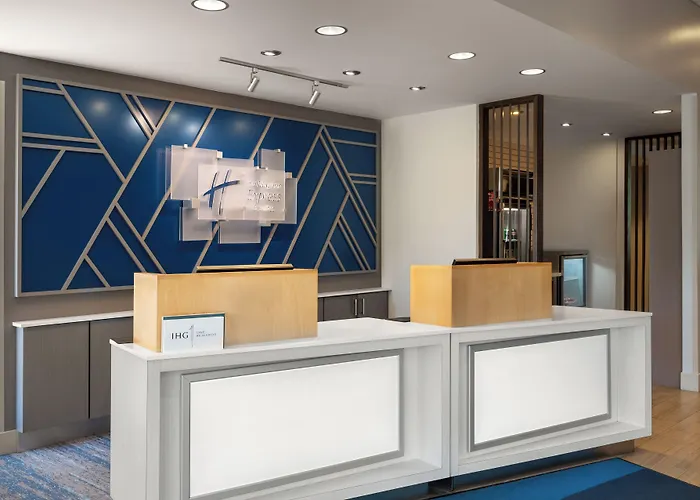 Holiday Inn Express Queensbury-Lake George Area By Ihg