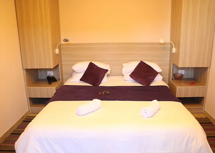 HOtello guest suites