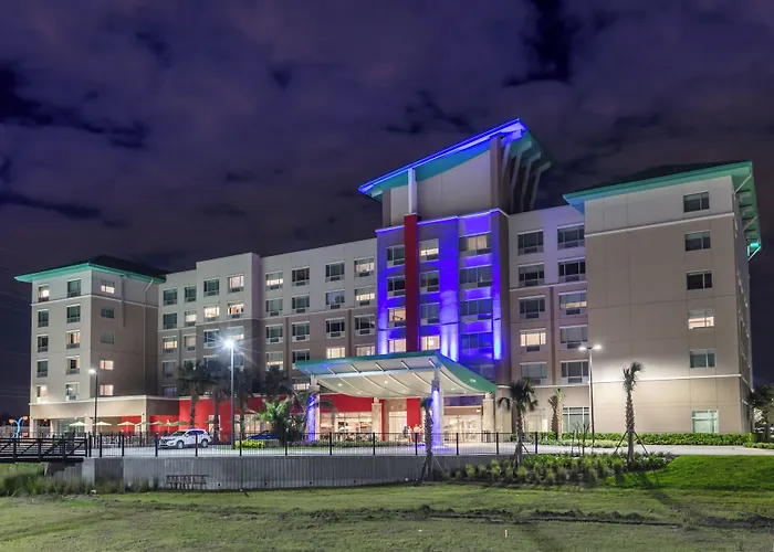 Holiday Inn Express & Suites Orlando At Seaworld By Ihg - With Free Shuttle Service To Seaworld Parks