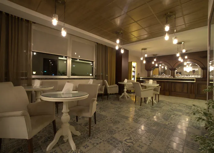 Kronos Hotel