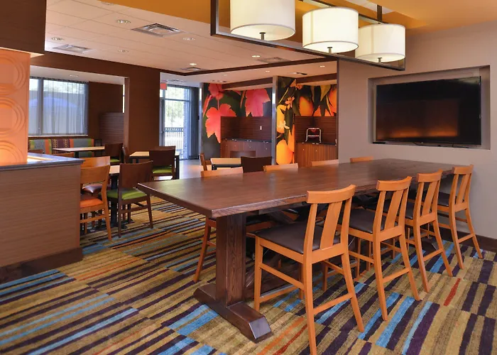 Fairfield Inn & Suites Farmington