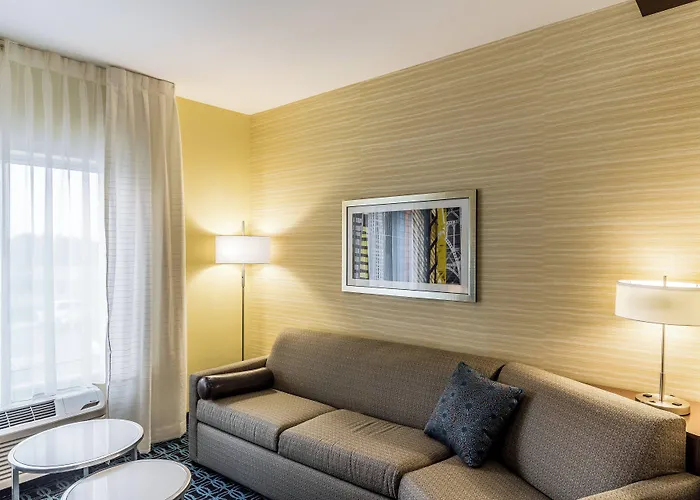 Fairfield Inn & Suites By Marriott Butte