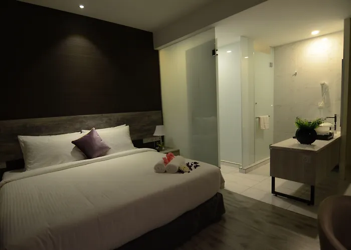 The Leverage Business Hotel