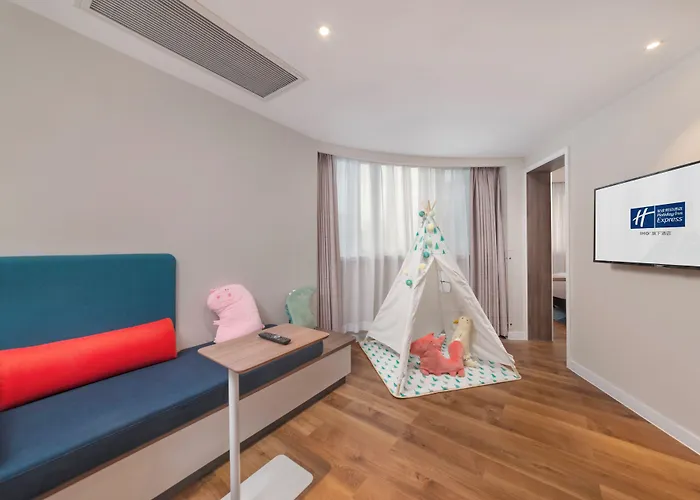 Holiday Inn Express Xiamen Lushan