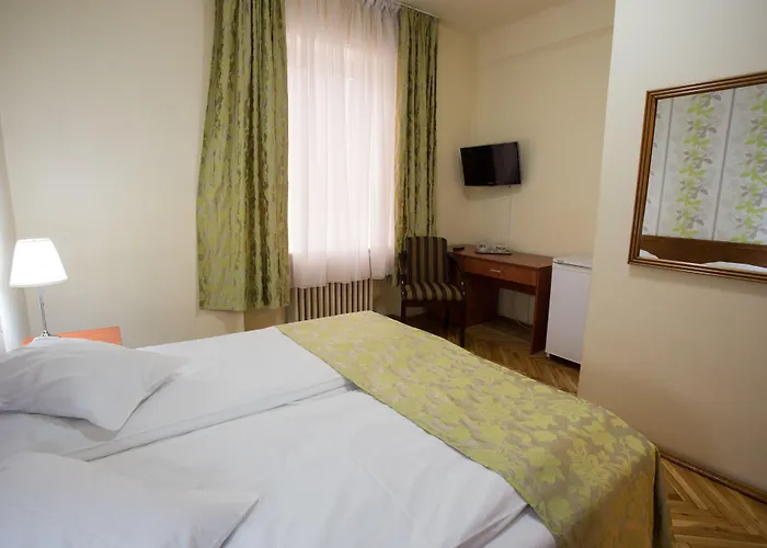 Hotel Rina Cerbul