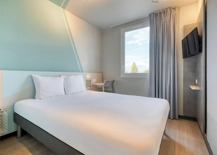 Ibis Budget Orly Chevilly Tram 7