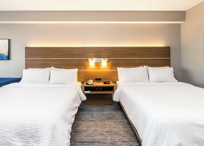 Holiday Inn Express & Suites Downtown Louisville By Ihg