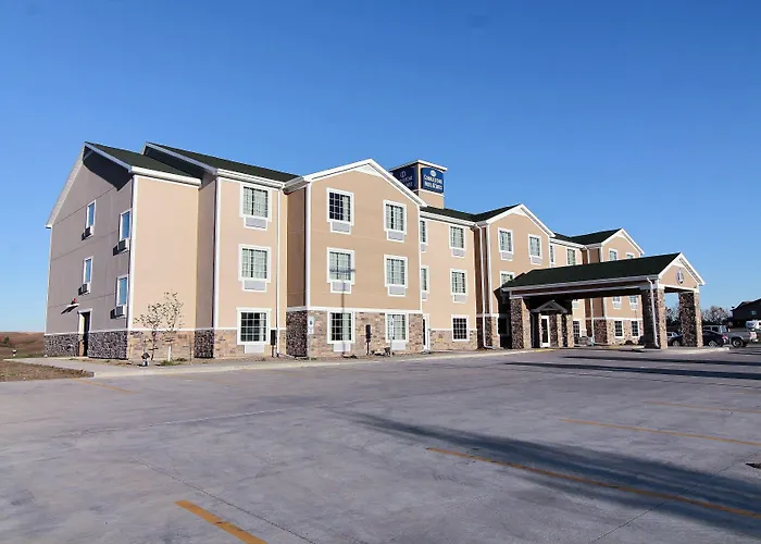 Cobblestone Hotel & Suites - Beulah