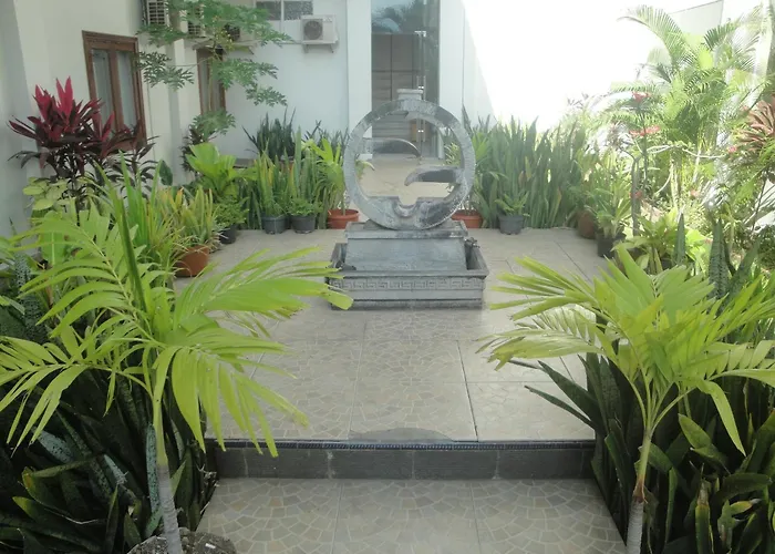Sylvia Hotel Maumere