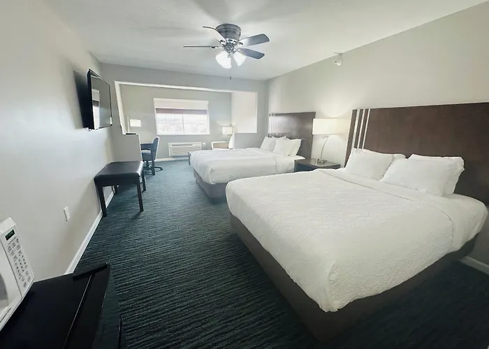 Bridgepointe Inn & Suites By Bphotels, Lincoln I-80 & 27Th St