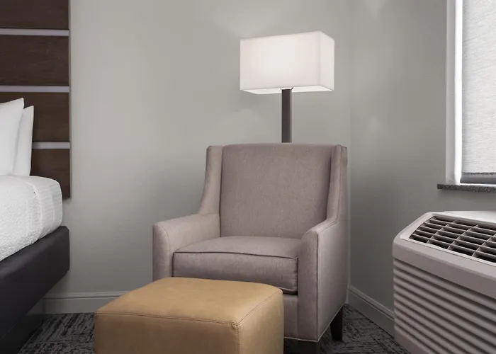 Best Western Plus College Station Inn & Suites