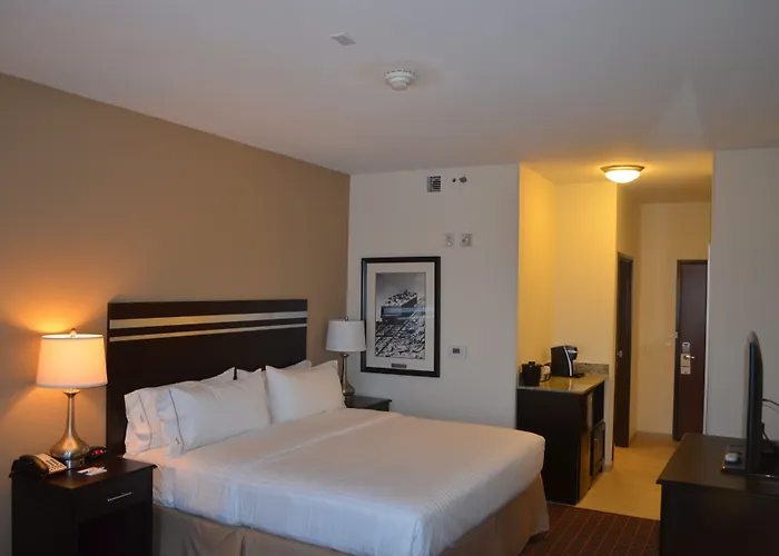 Holiday Inn Express & Suites Golden By Ihg