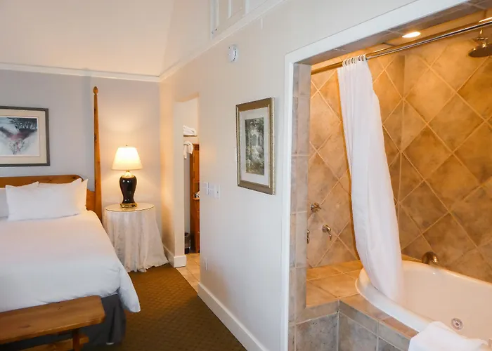 Briarwood Inn