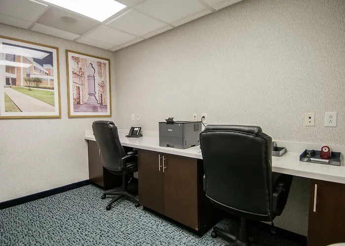 Hampton Inn And Suites Monroe
