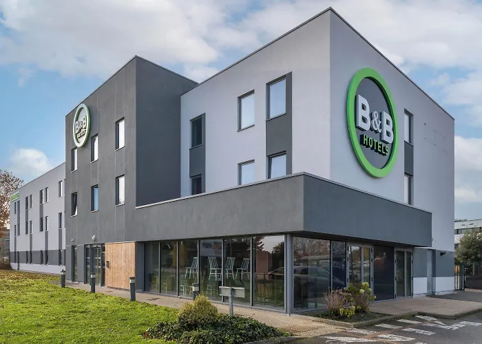 B&B Hotel Laval Ouest