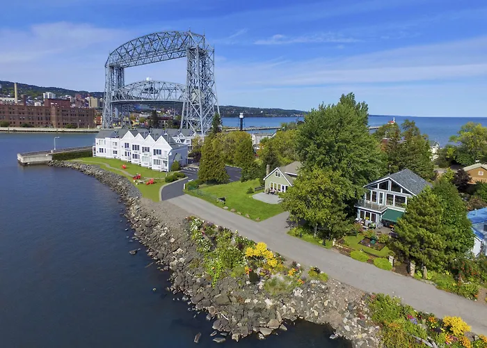 South Pier Inn