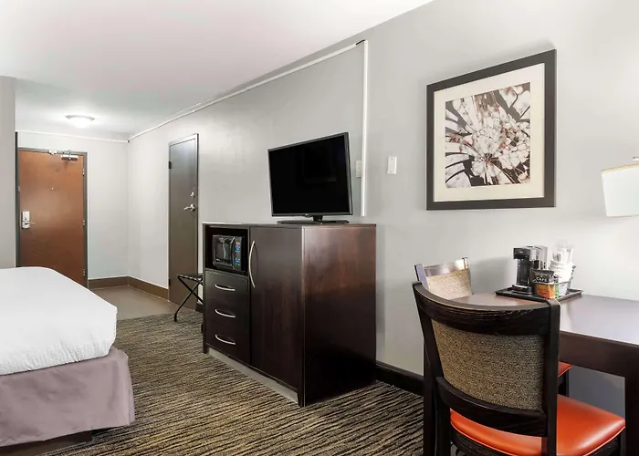 Best Western University Inn At Valparaiso