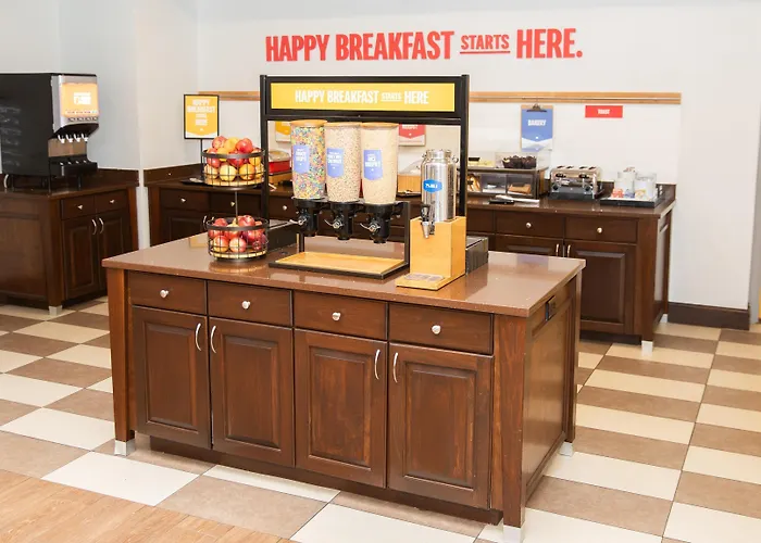 Hampton Inn & Suites Williamsport - Faxon Exit