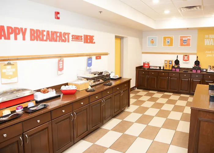 Hampton Inn & Suites Williamsport - Faxon Exit