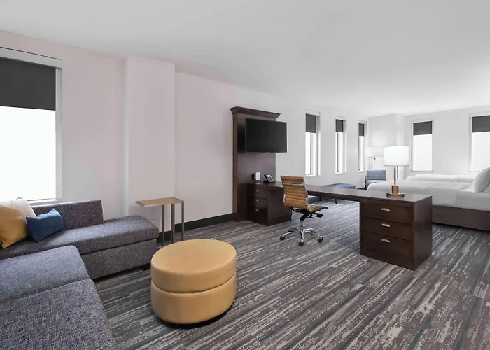 Hampton Inn & Suites Denver Downtown Convention Center