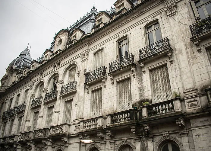 Ba Stop Hotel House