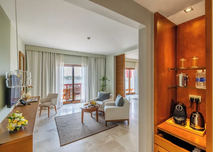 Sifawy Boutique Hotel